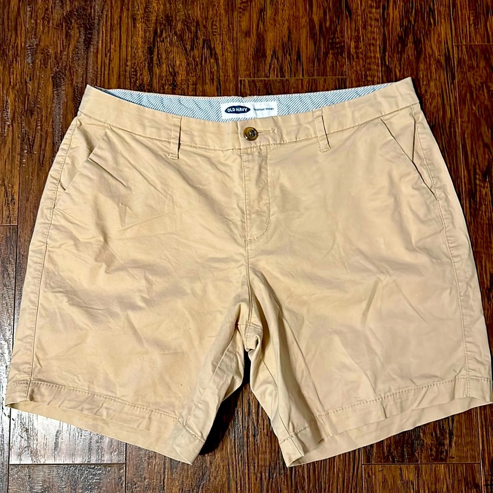 Old Navy every day shorts